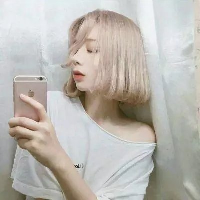 布劳涅森林的女人们